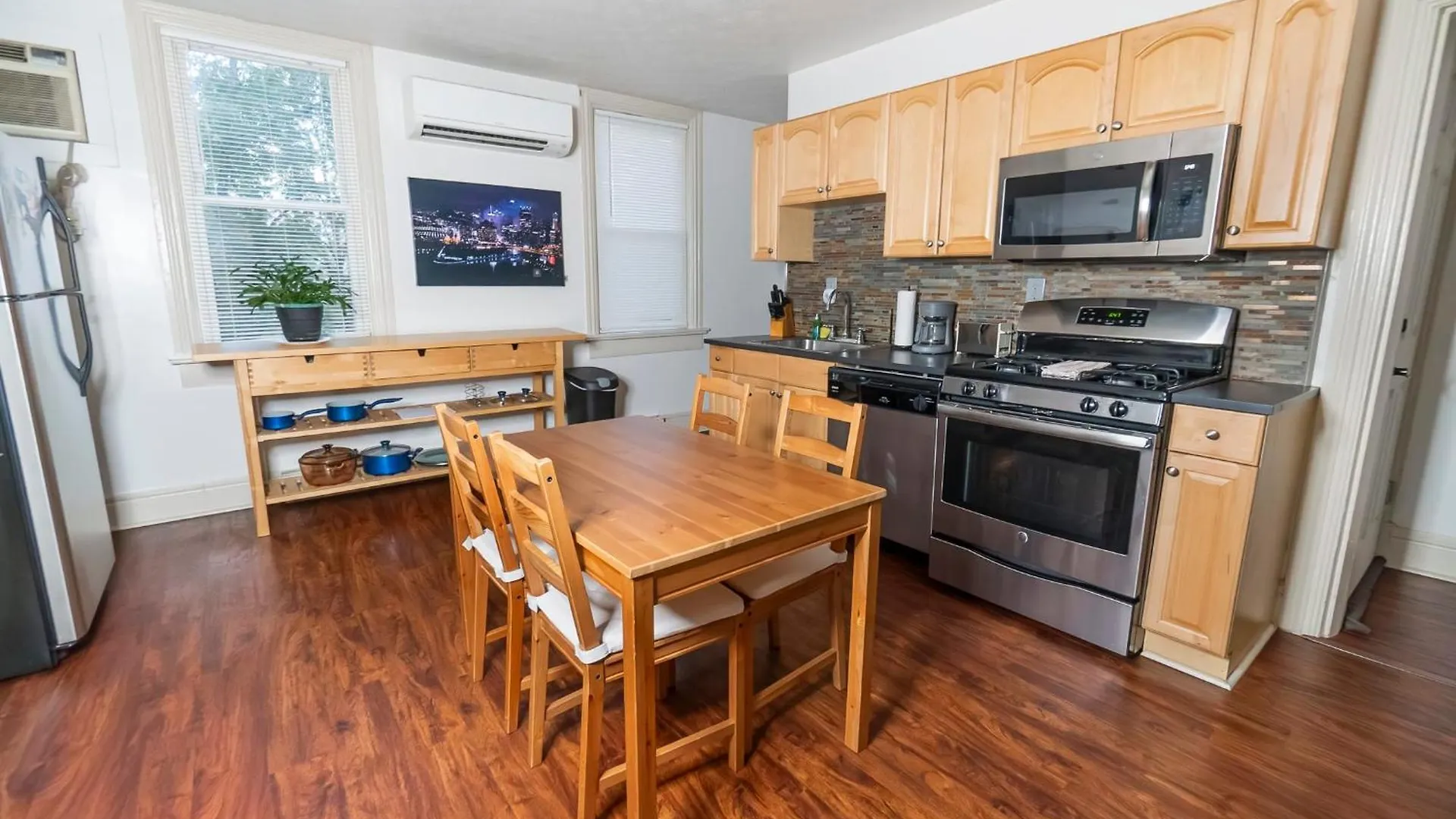 דירה פיטסבורג 1 Bedroom - Parking - Amazing View Nearby!